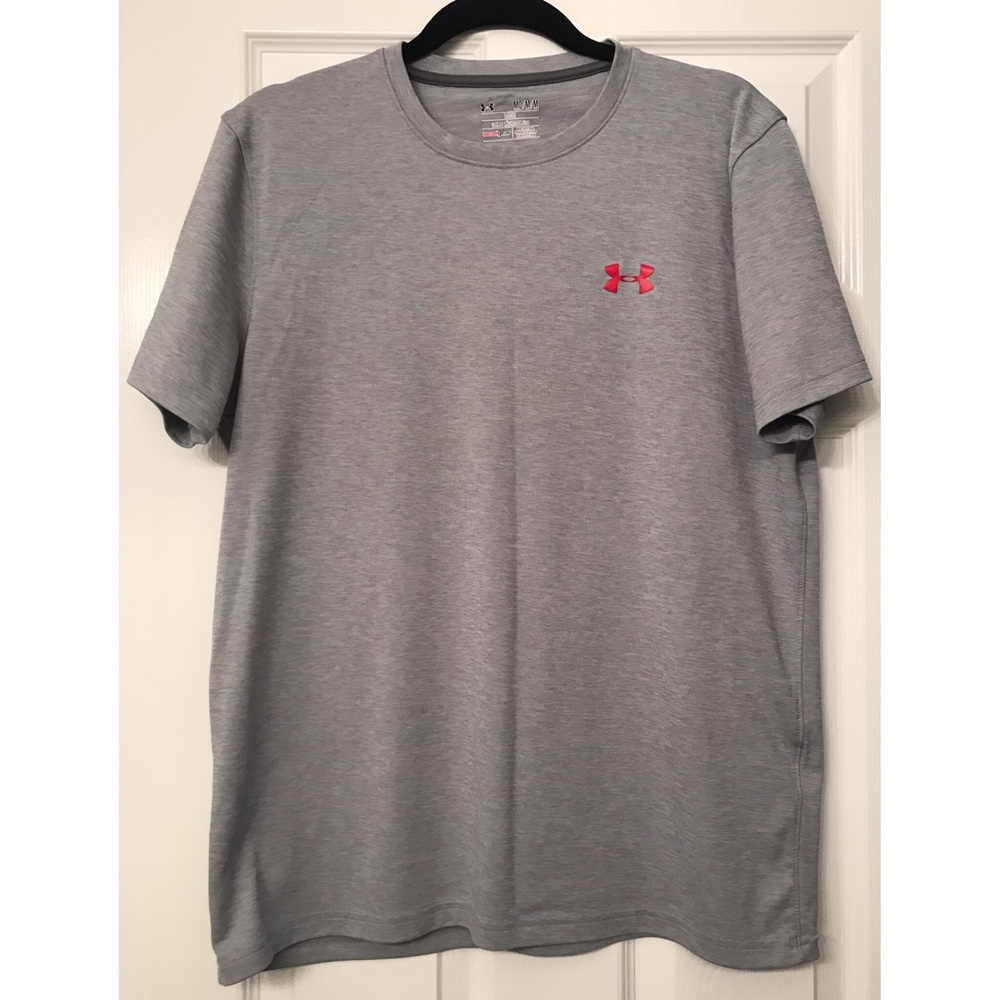 Loose Fit Heat Gear UnderArmour Gray Grey Shirt